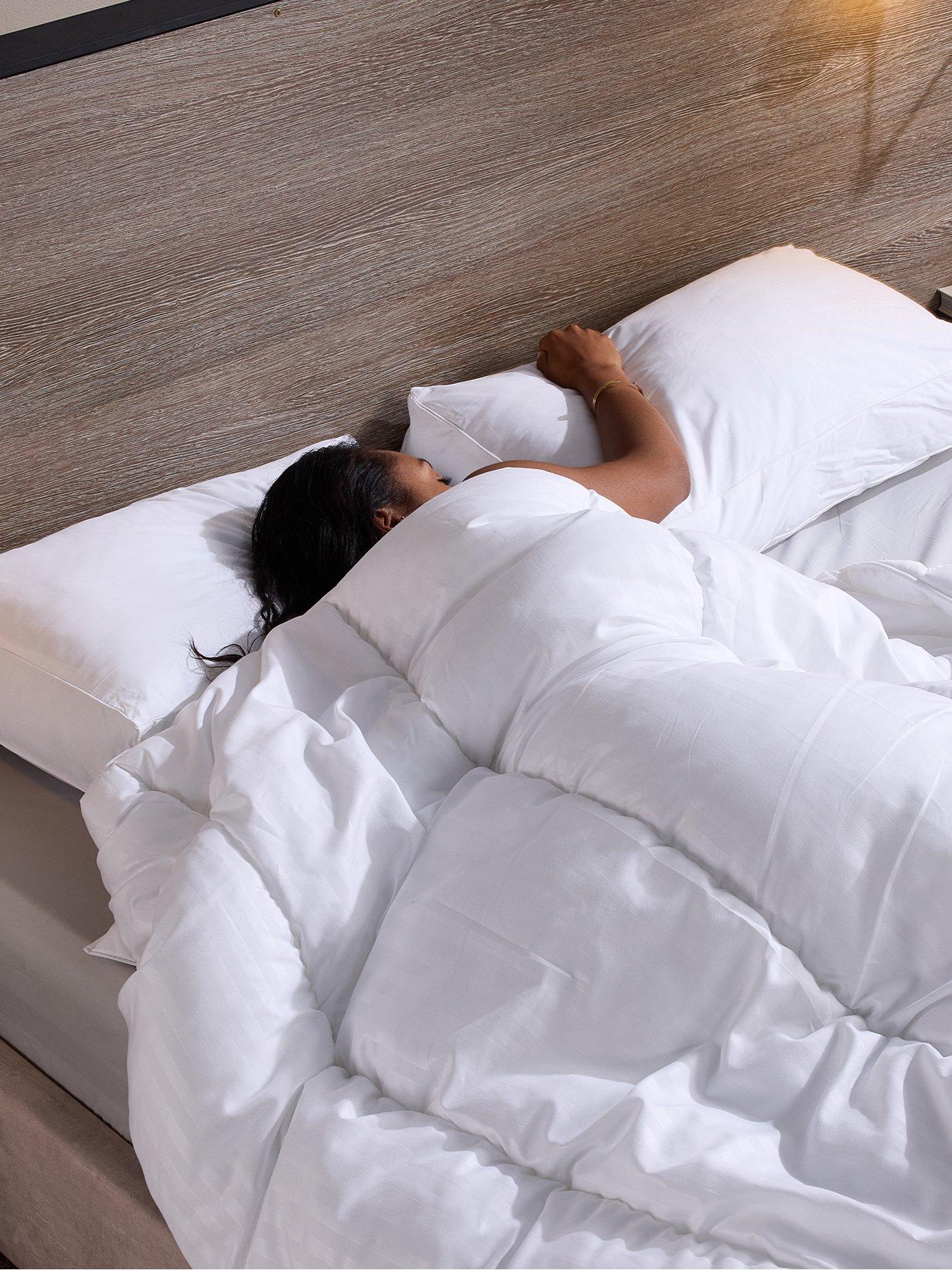 snuggledown-of-norway-side-sleeper-pillow-whiteoutfit