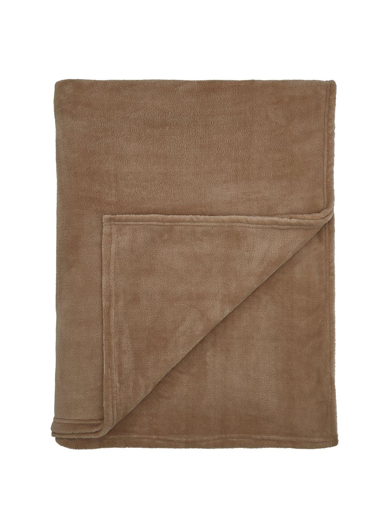 undefined Jumbo Fleece Throw - Black