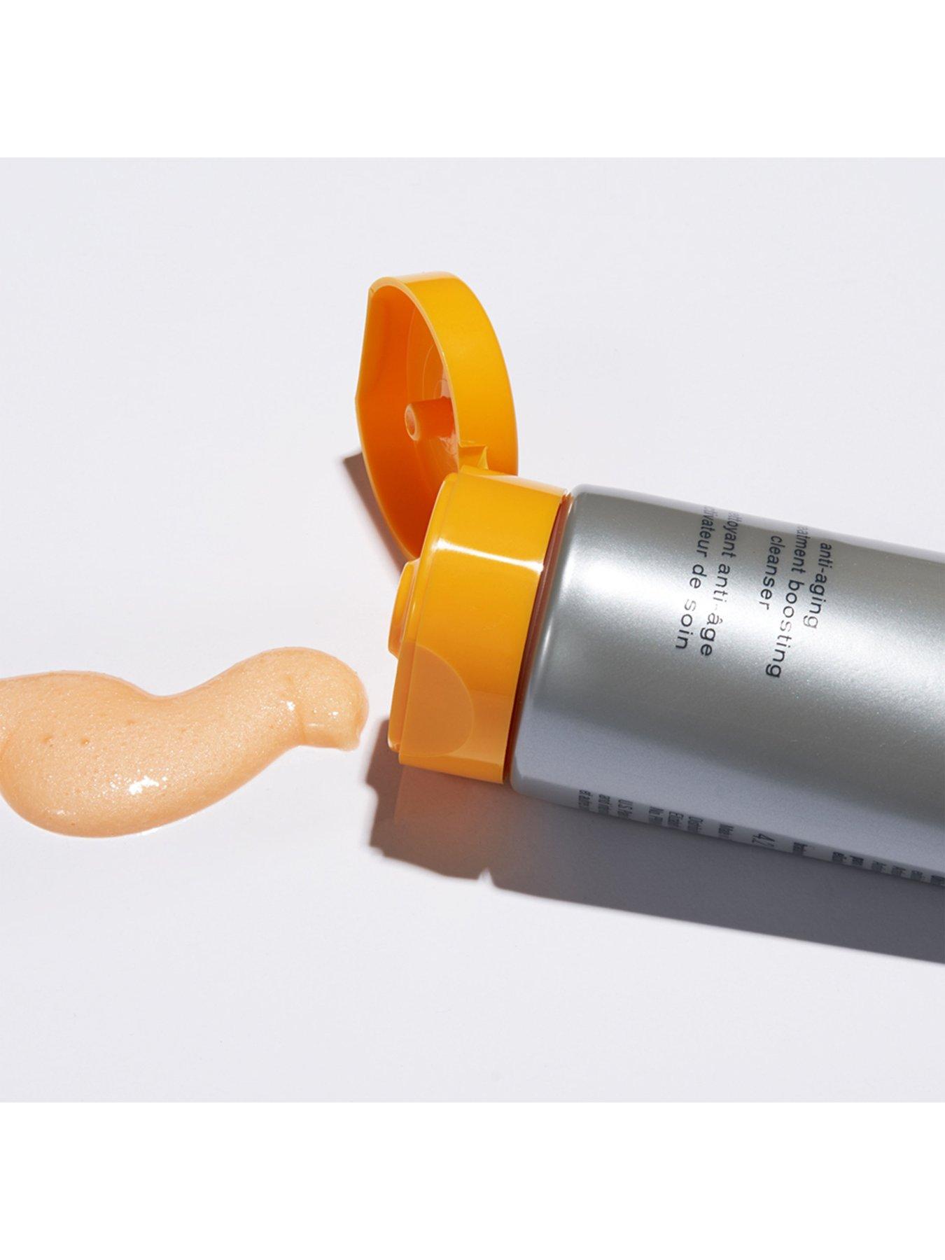 Image 4 of 5 of Elizabeth Arden Prevage&reg; Cleanser 125ml