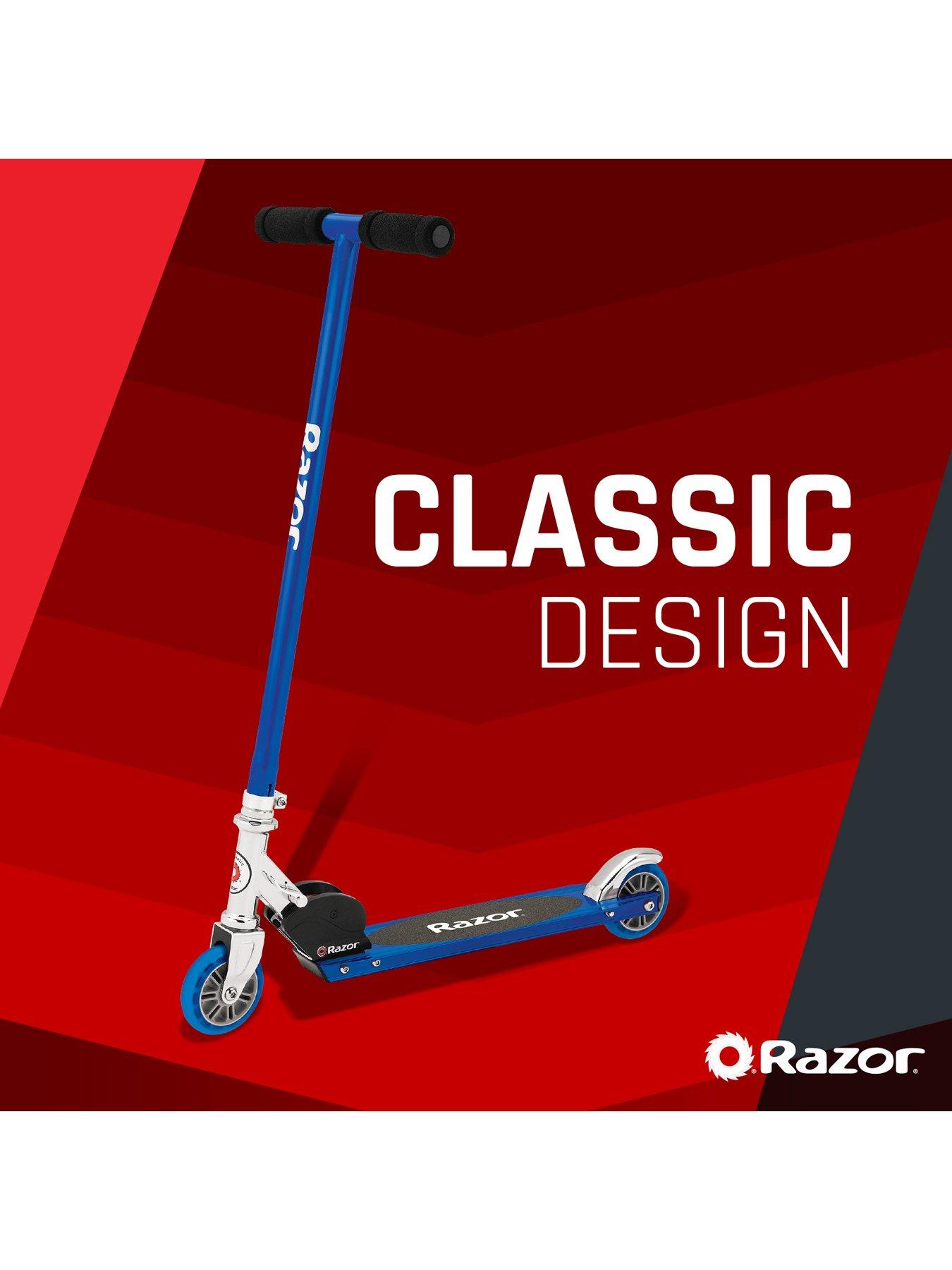 razor-s-sport-kicknbspscooternbsp--blueoutfit