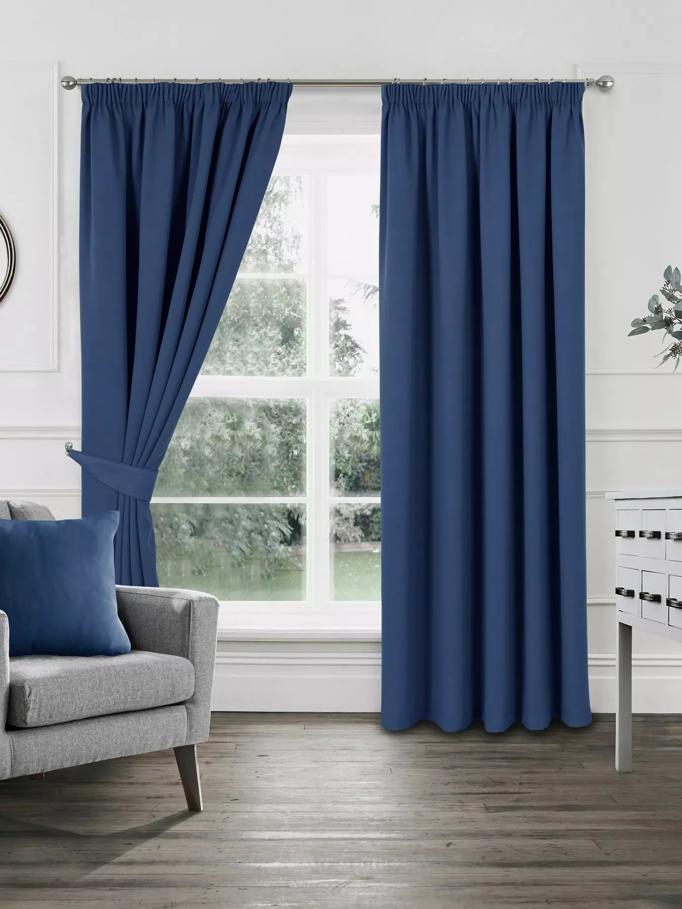 Thermal Velour Lined Eyelet Curtains