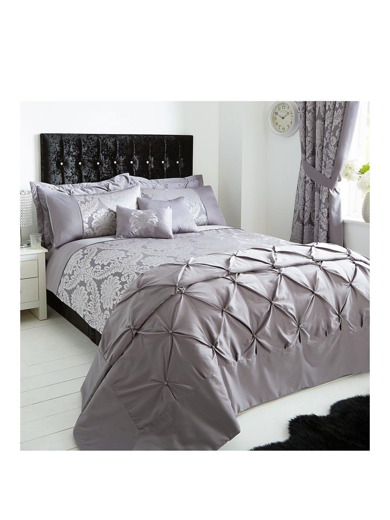 the-very-collection-boston-bedspread-throw-and-pillow-shams-silverstillFront