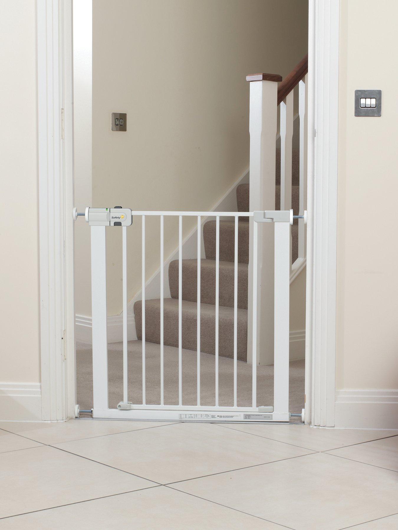 safety-1st-securtech-simply-close-metal-baby-safety-gate