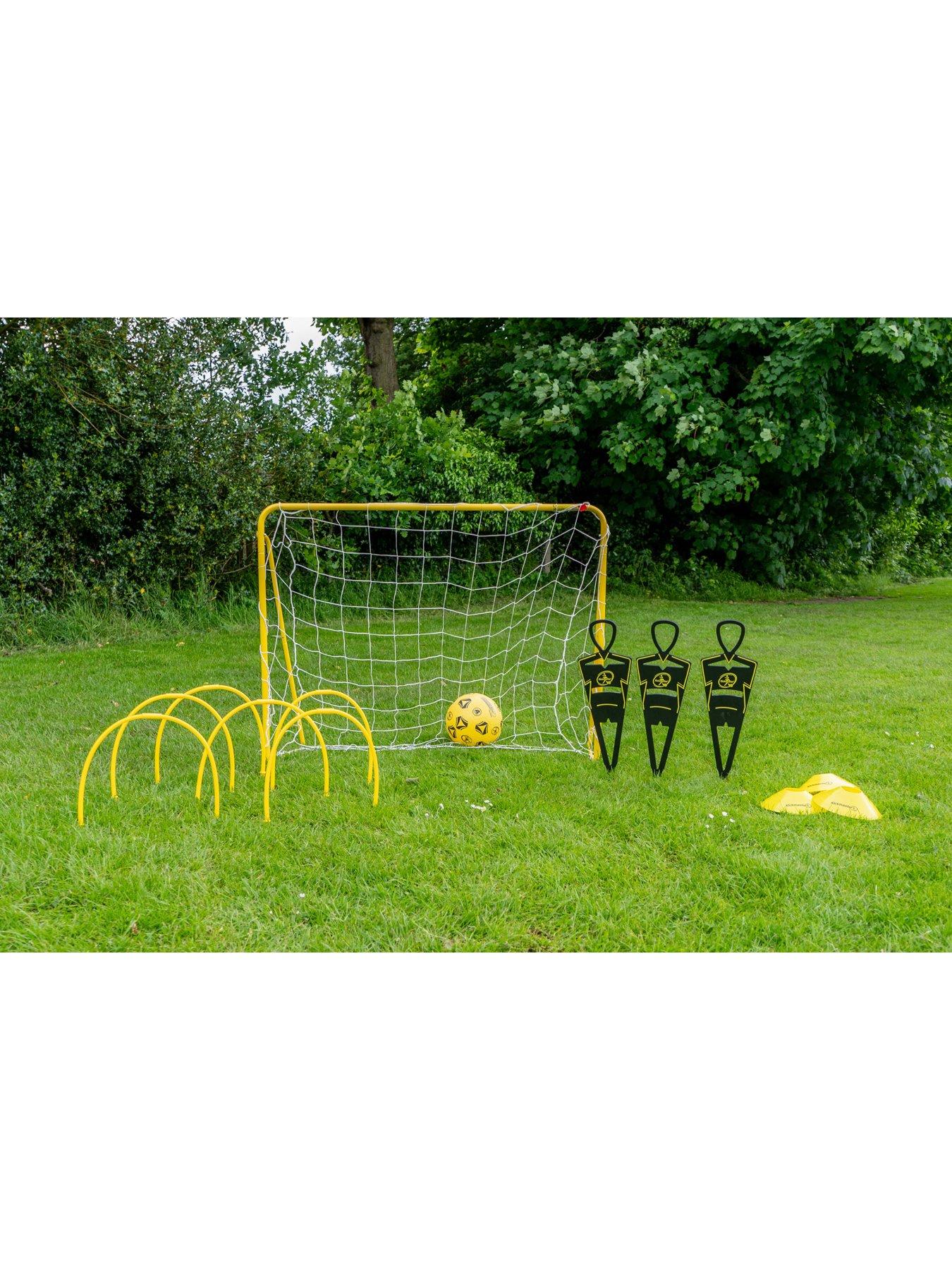 Image 3 of 7 of Kickmaster Ultimate Football Challenge