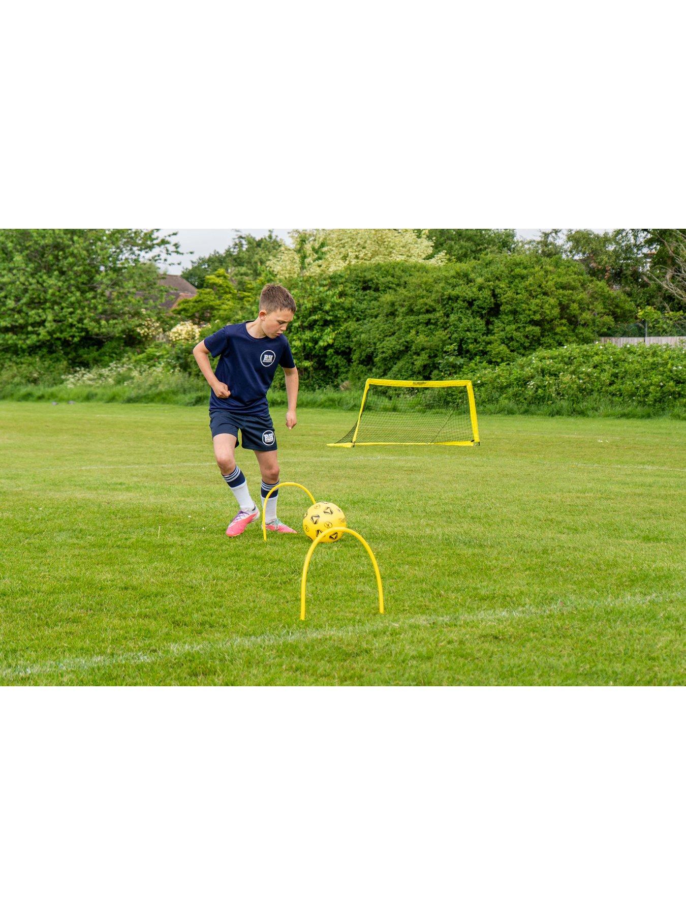 Image 4 of 7 of Kickmaster Ultimate Football Challenge