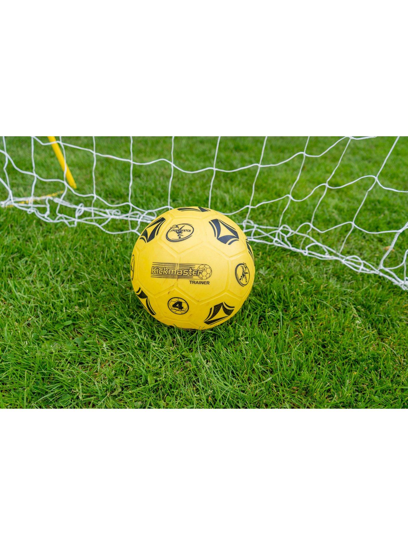 Image 6 of 7 of Kickmaster Ultimate Football Challenge