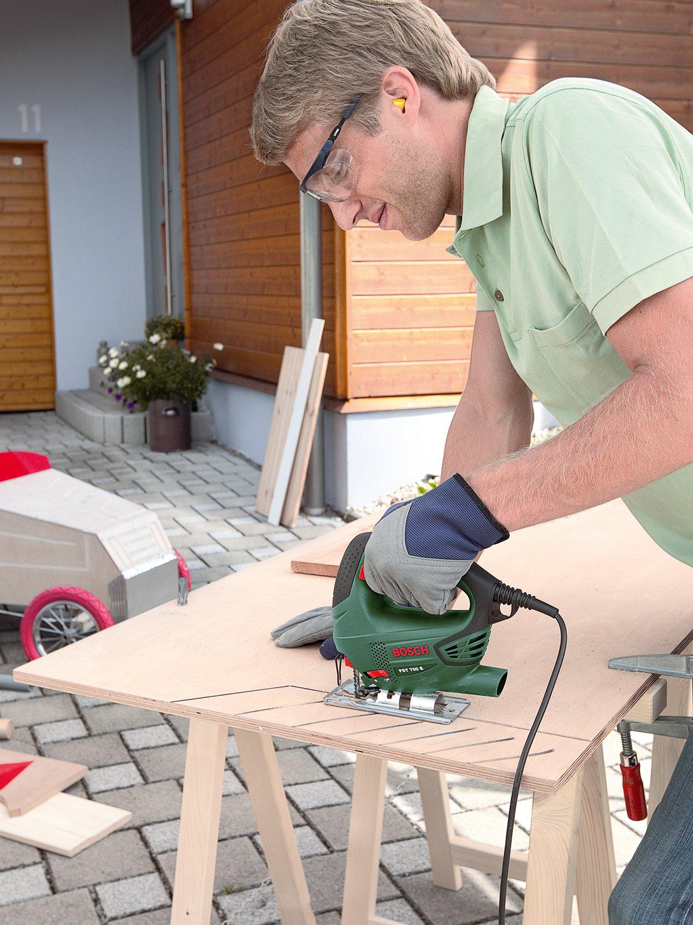 Image 2 of 4 of Bosch PST 700 E 500-watt Jigsaw