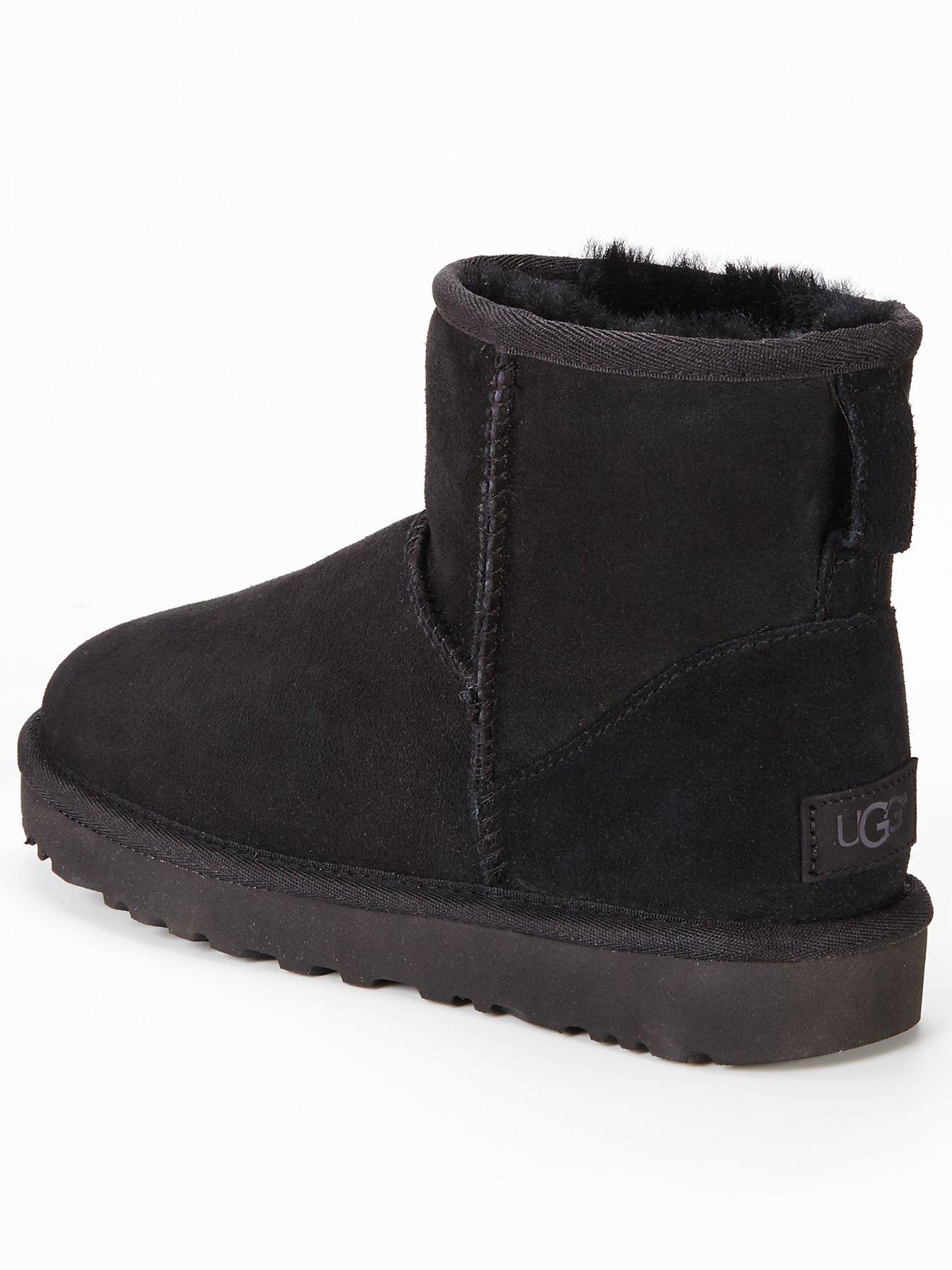 ugg-classic-ii-mini-boot-blackback