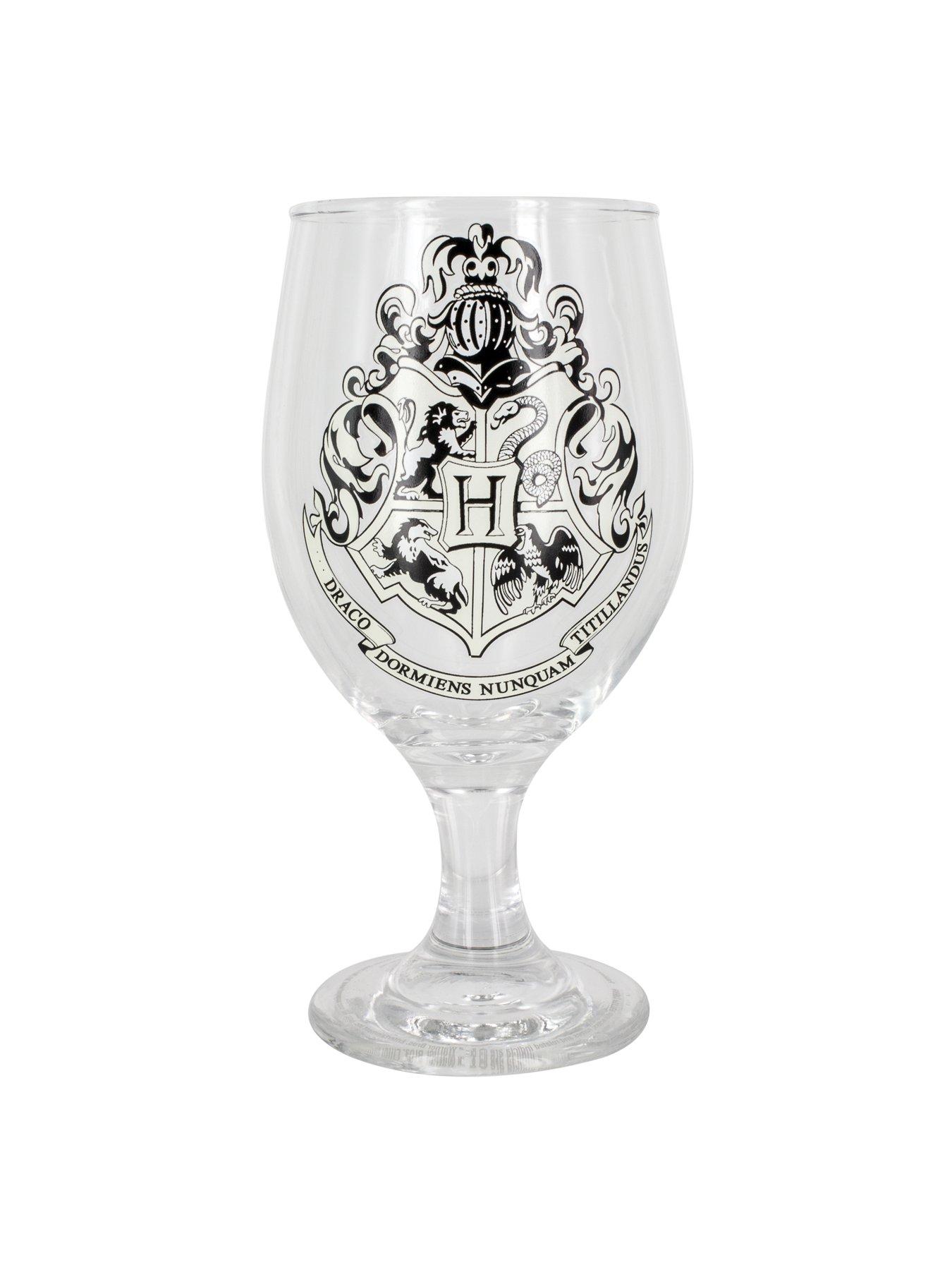 harry-potter-hogwarts-crest-magical-colour-change-drinking-glass-officially-licensed-harry-potter-and-wizarding-world-gobletoutfit