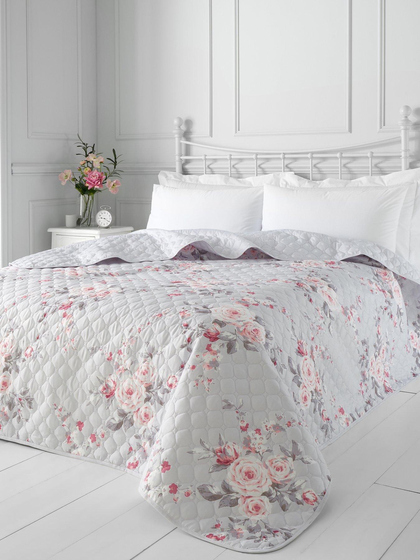 Image 1 of 2 of Catherine Lansfield Canterbury Bedspread Throw in Grey