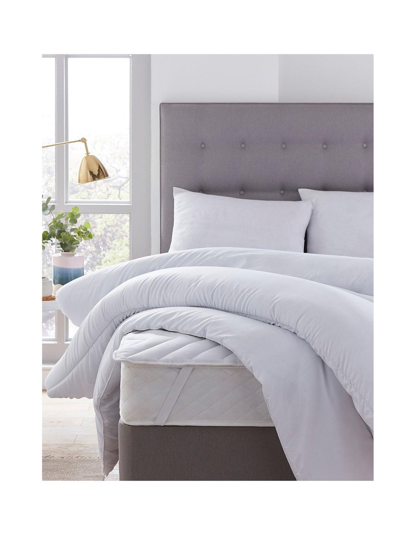 Image 2 of 3 of Silentnight Deep Sleep 13.5 Tog Duvet, Pillow Pair and Mattress Topper Bundle