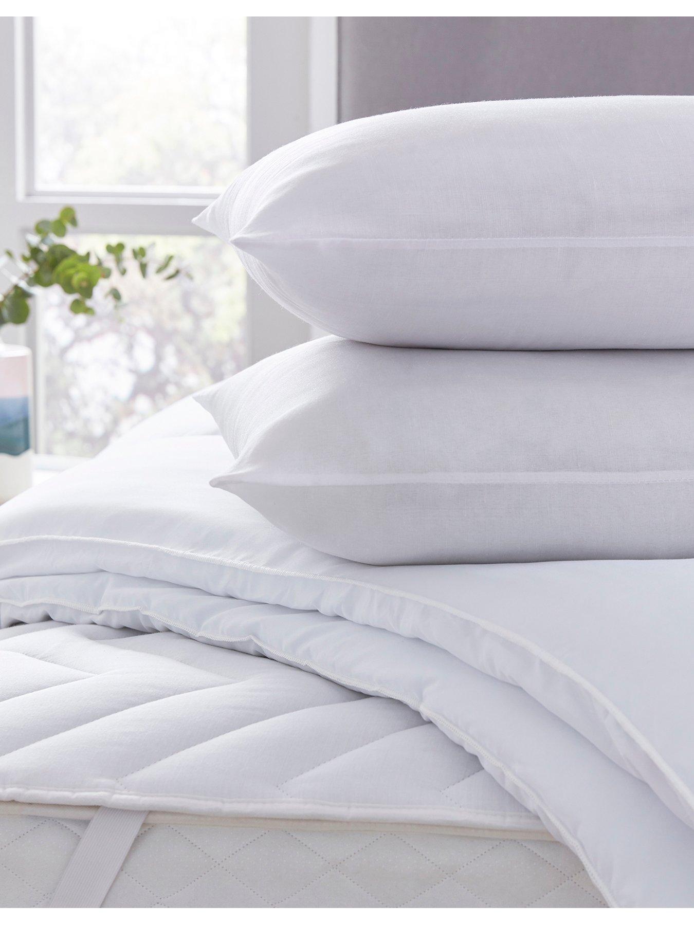 Image 3 of 3 of Silentnight Deep Sleep 13.5 Tog Duvet, Pillow Pair and Mattress Topper Bundle