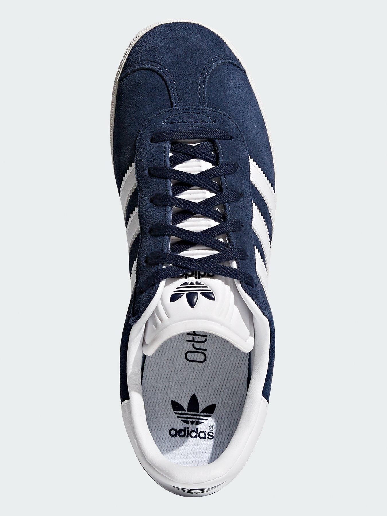 Gazelle hot sale navy white