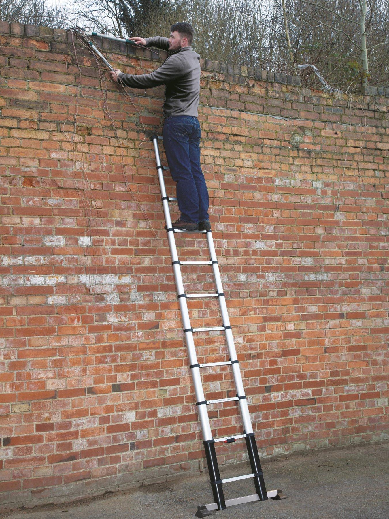 Image 3 of 5 of Werner 3.2m Telescopic Extension Ladder 1x10 Rungs