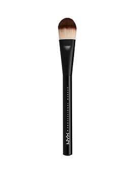 nyx-professional-makeup-pro-brush-flat-foundation-brush