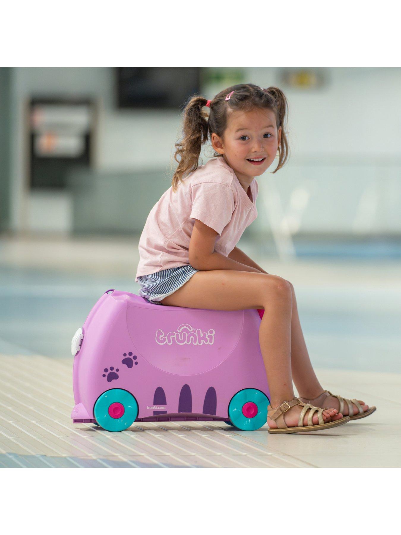 Image 7 of 8 of trunki Trunki Ride-On Suitcase - Cassie the Cat