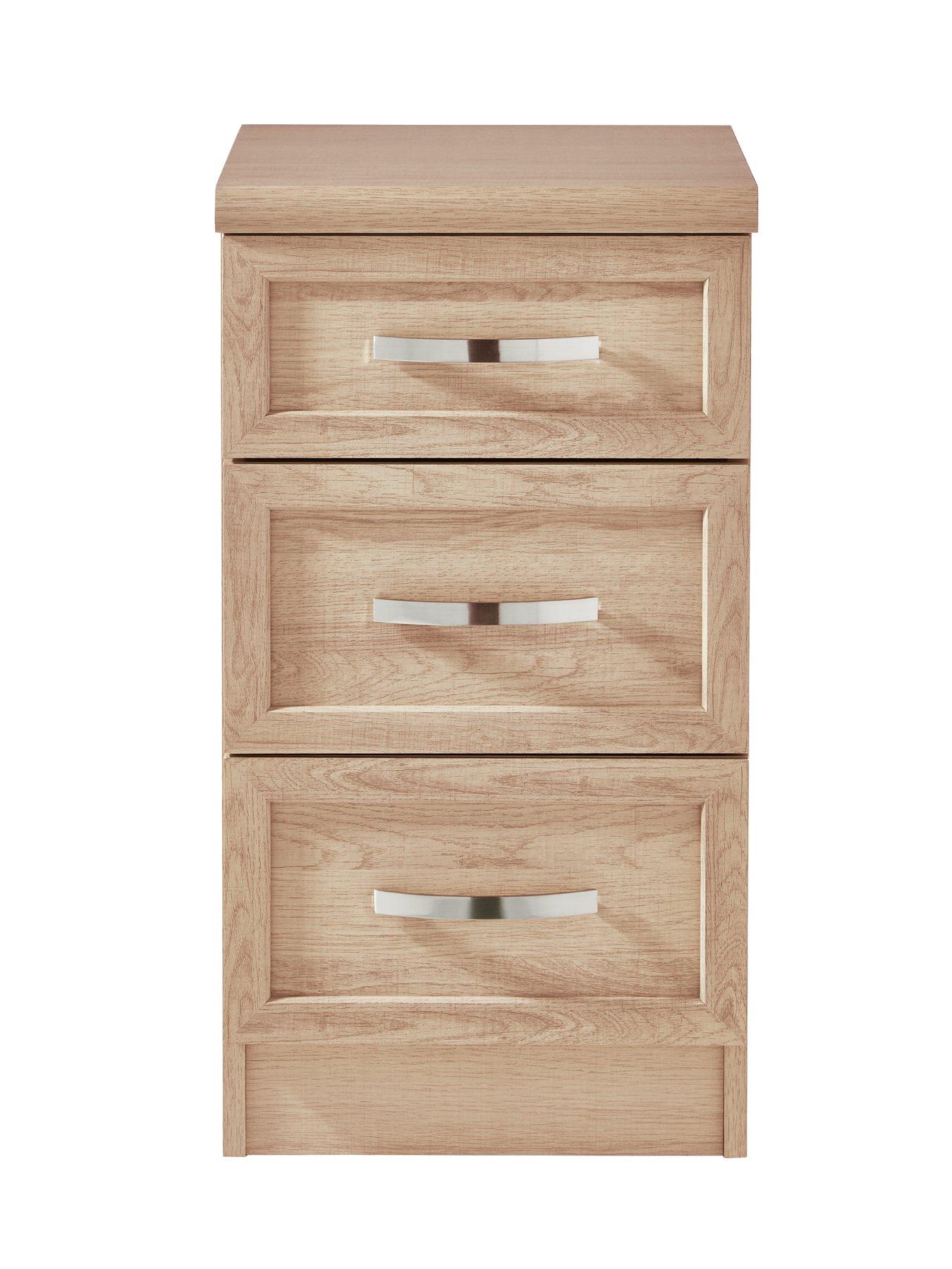 The Very Collection Camberley 3 Drawer Graduated Bedside Chest