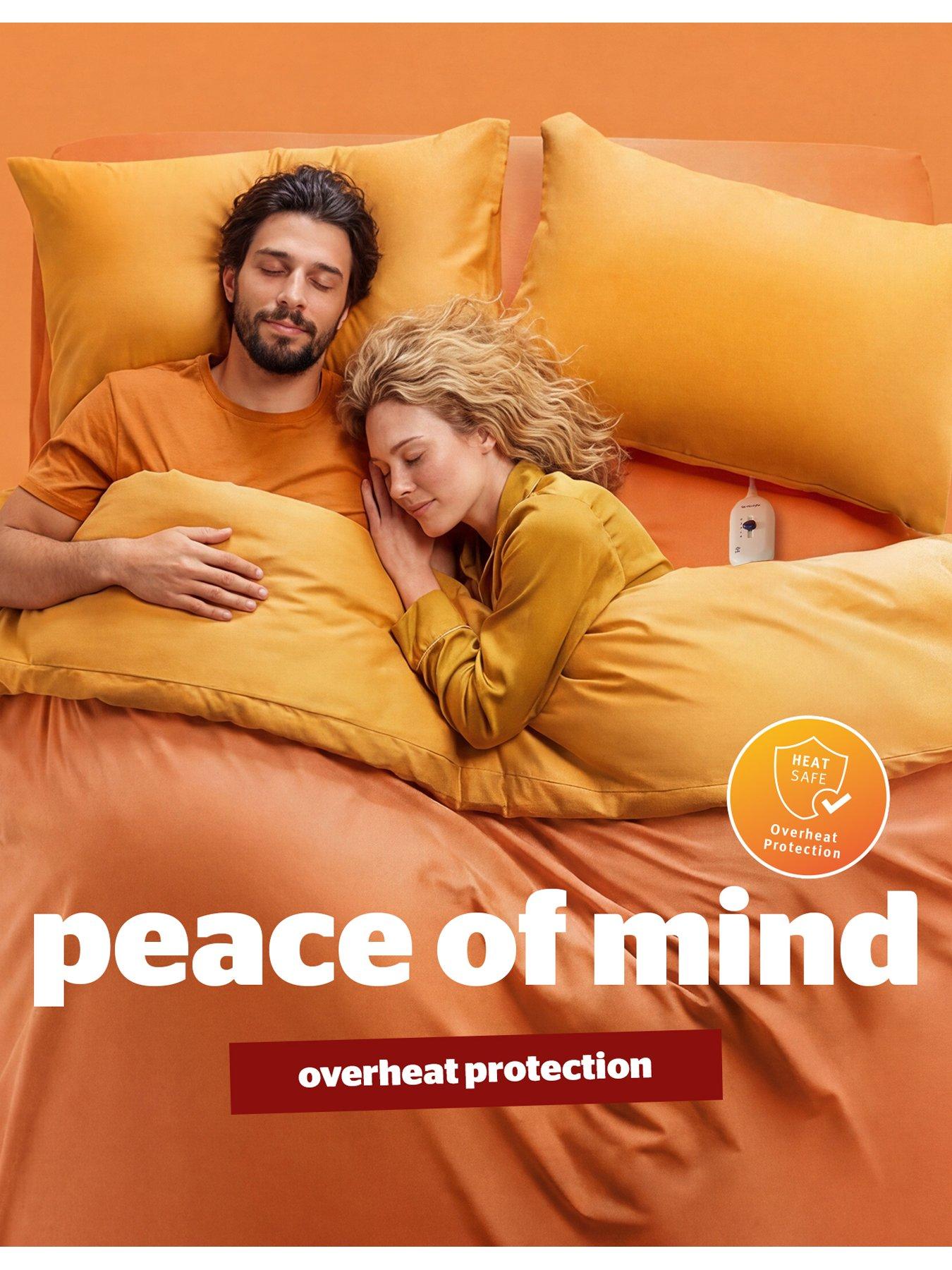 Image 5 of 7 of Silentnight Yours &amp; Mine Dual Controller Electric Blanket - 3 Heat Settings