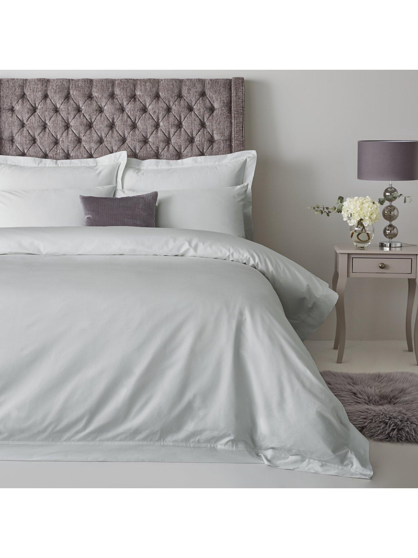 The Very Collection Luxury Soft Touch 600 Thread Count 100% Cotton Sateen 32cm Deep Fitted Sheet