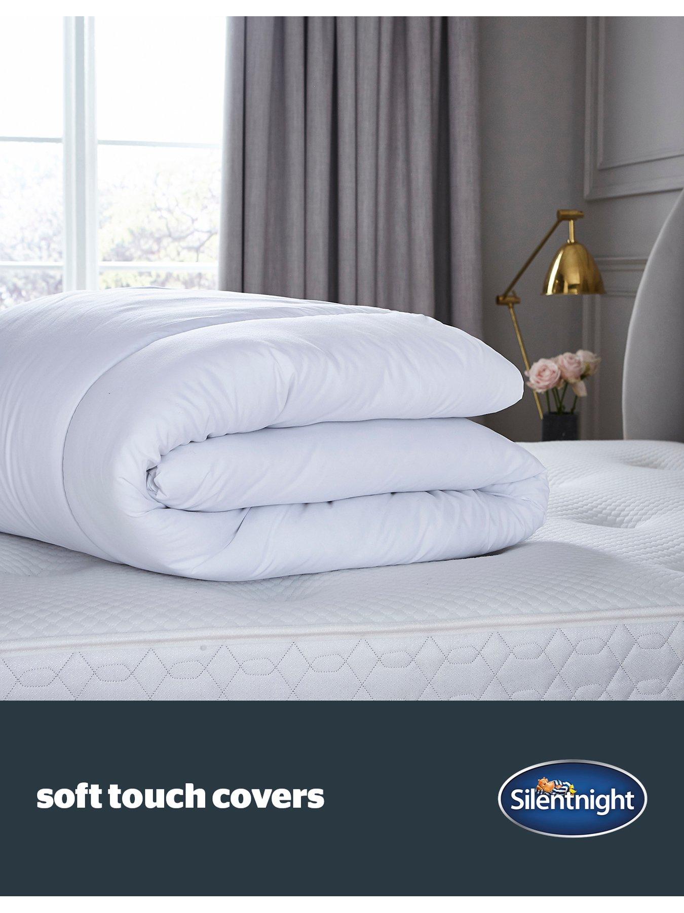 Image 3 of 5 of Silentnight Luxury Collection Soft as Silk 13.5 Tog Duvet