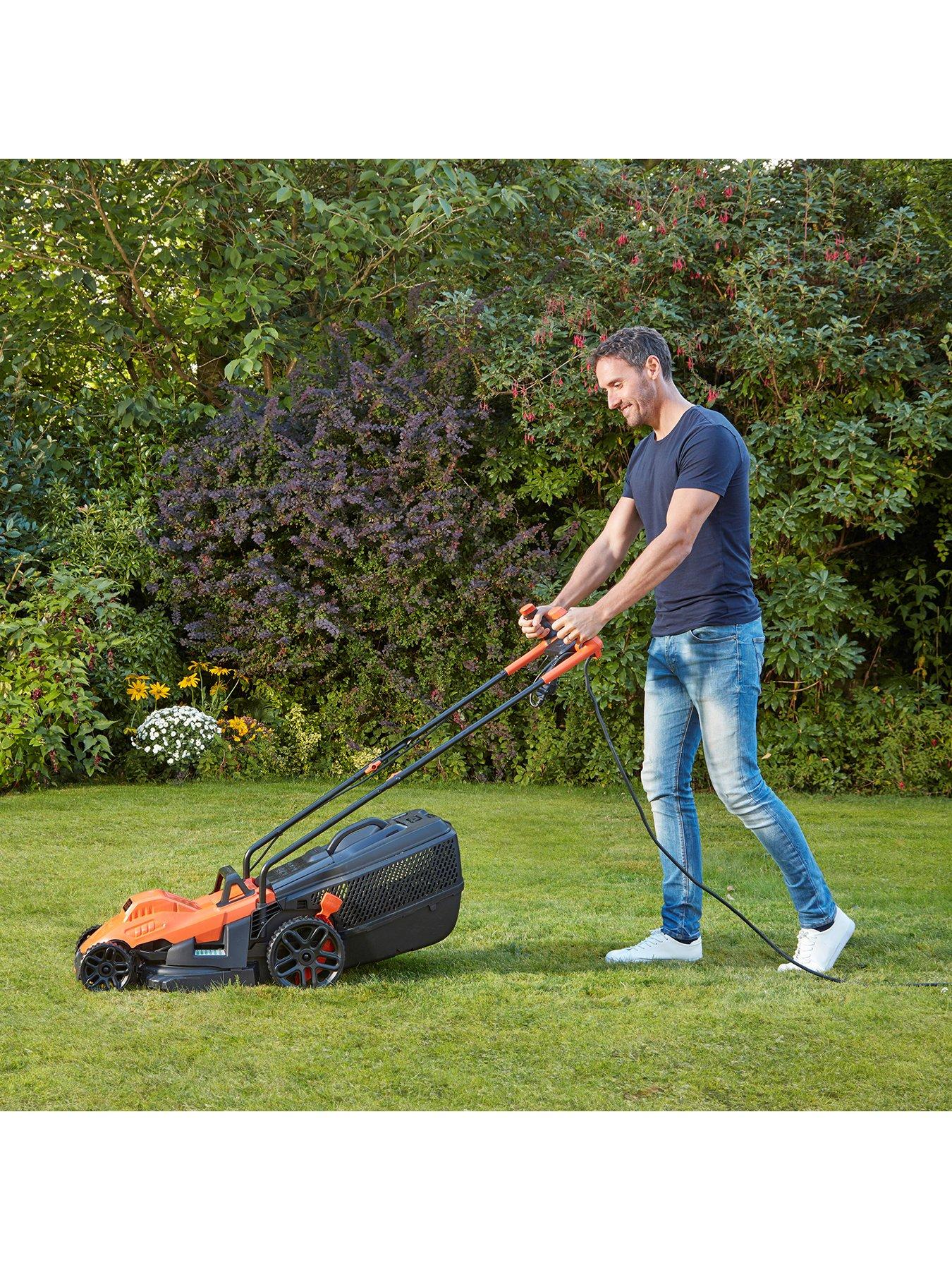 Image 5 of 6 of Black & Decker 1400W&nbsp;34 cm Lawnmower with Bike Handle Controls