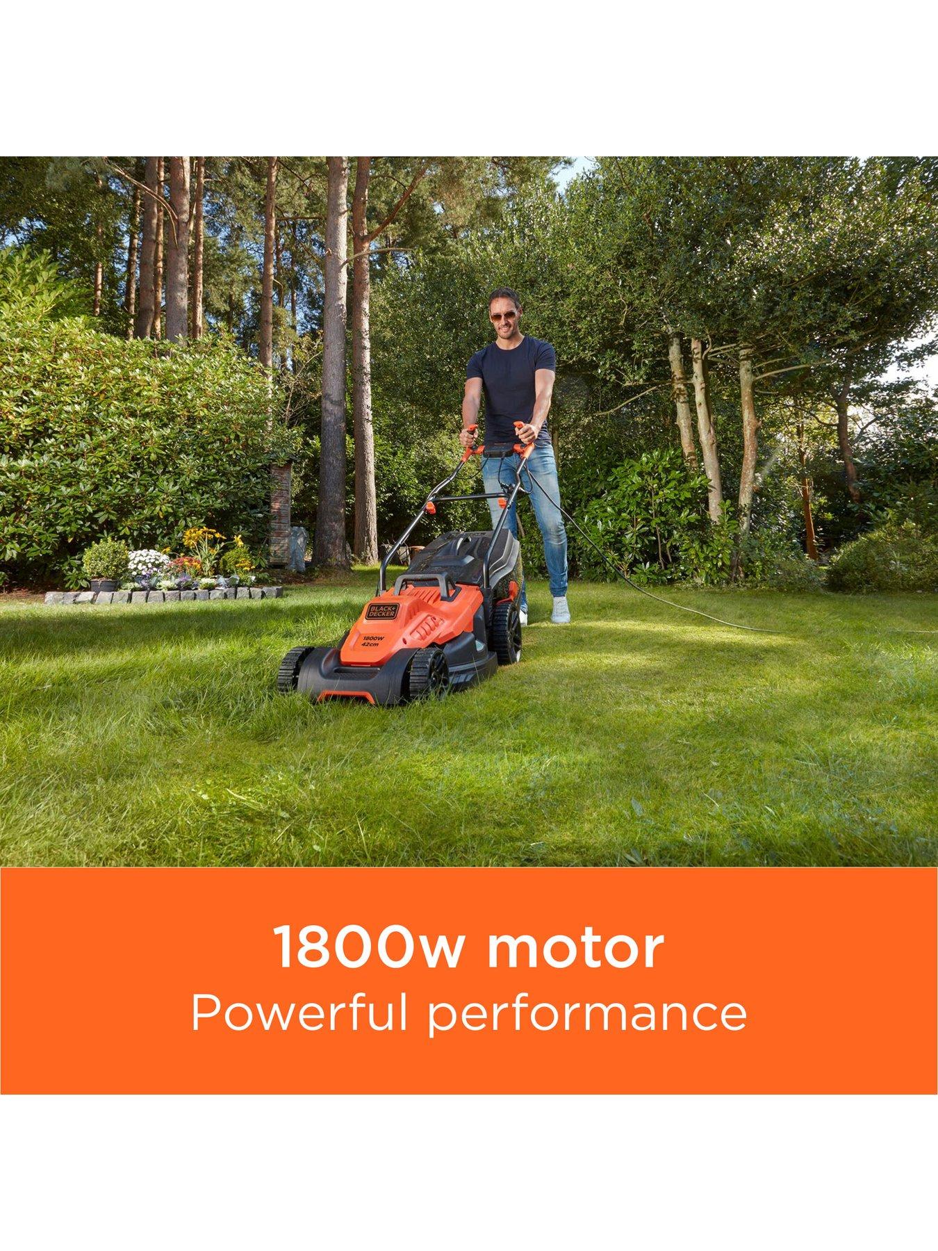 Image 3 of 6 of Black & Decker 1800-watt, 42cm Cut Electric Lawnmower
