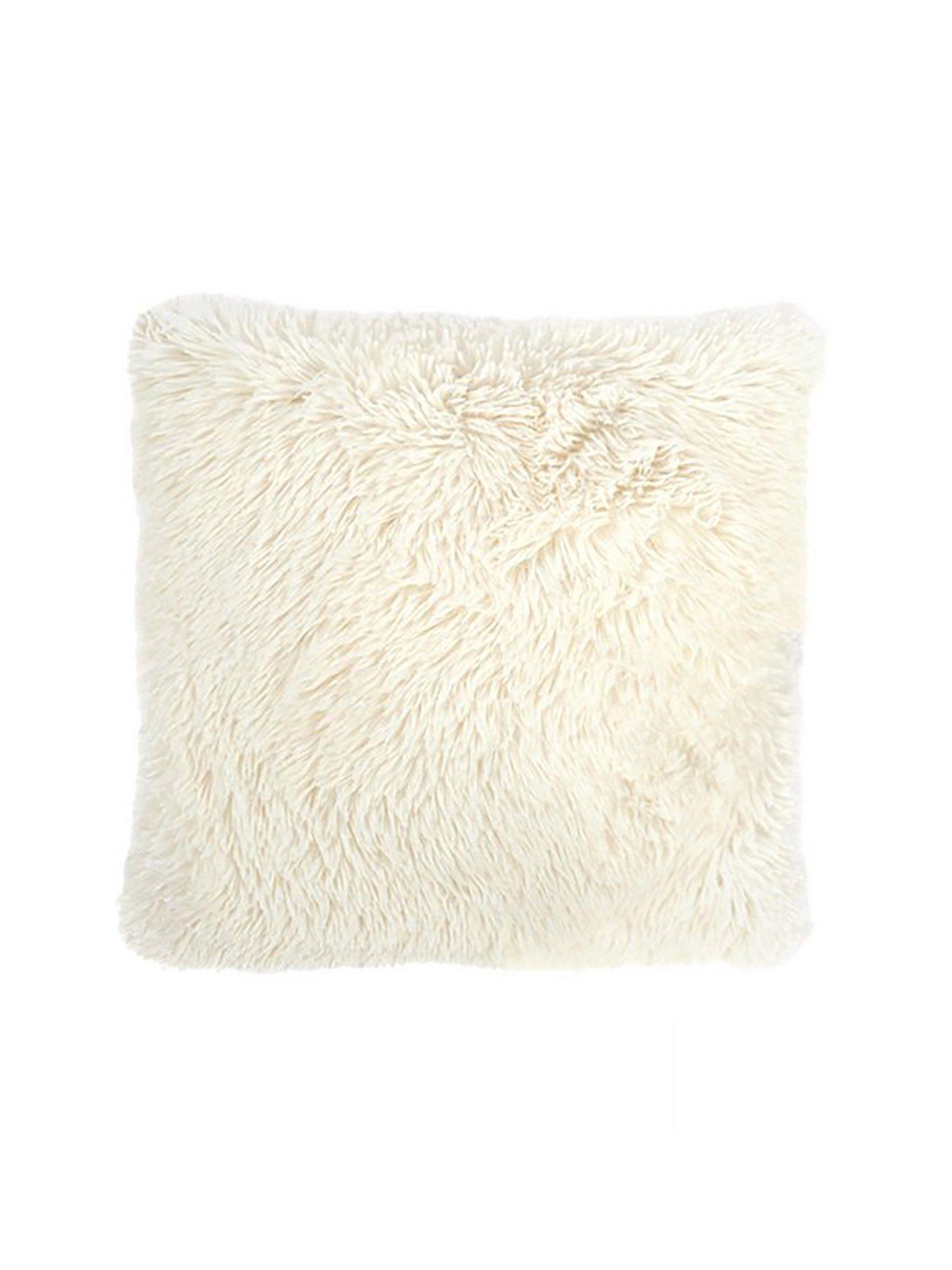 catherine-lansfield-cuddly-cushion