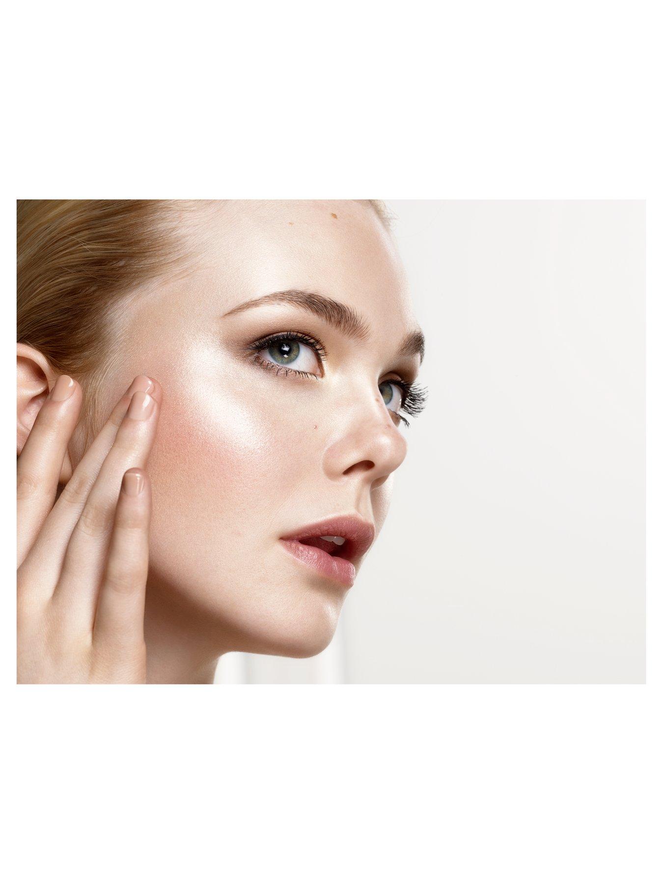 Image 5 of 5 of L'Oreal Paris Glow Mon Amour Highlighting Drops
