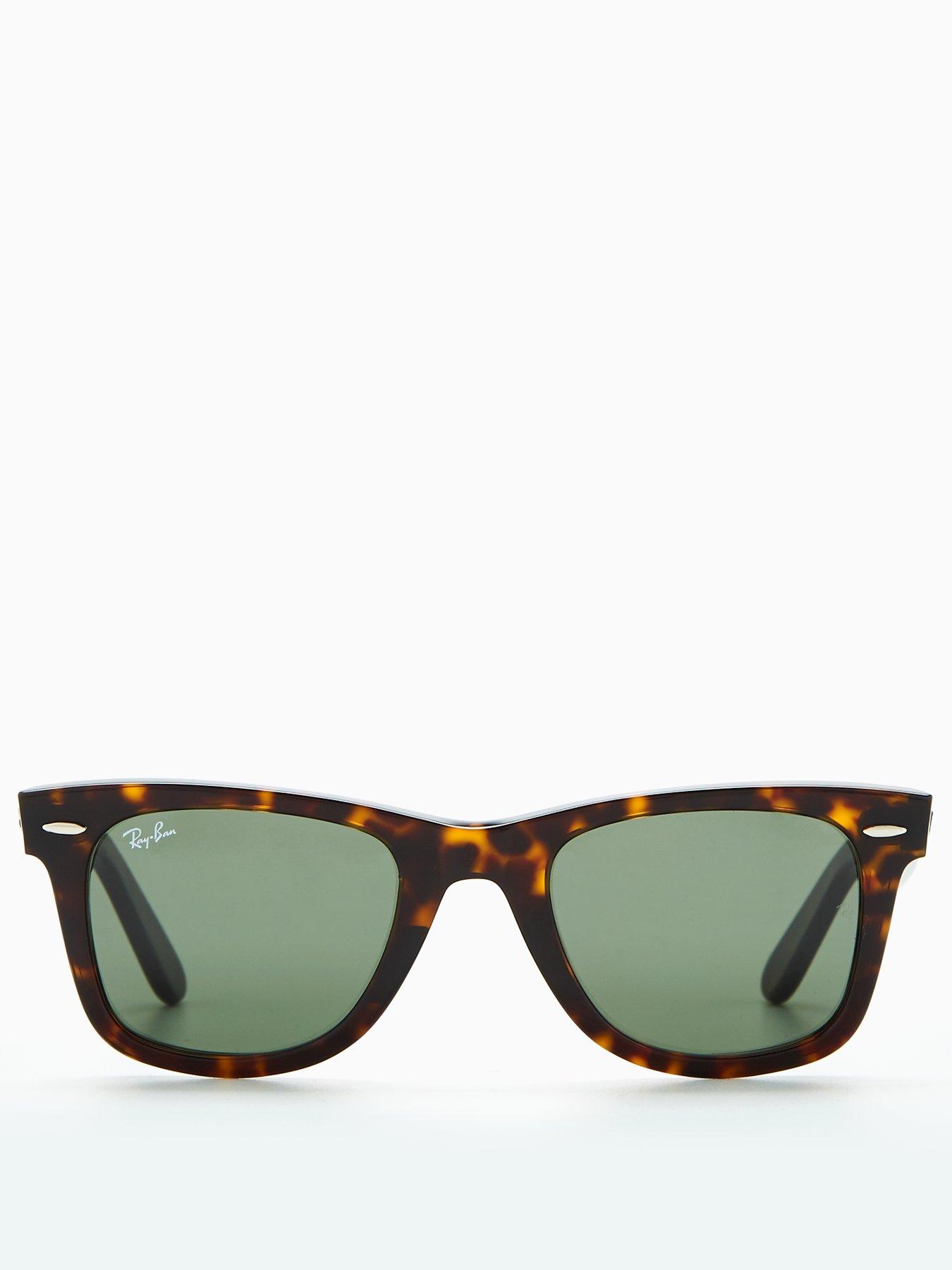 ray-ban-wayfarer-sunglasses--nbsptortoiseoutfit