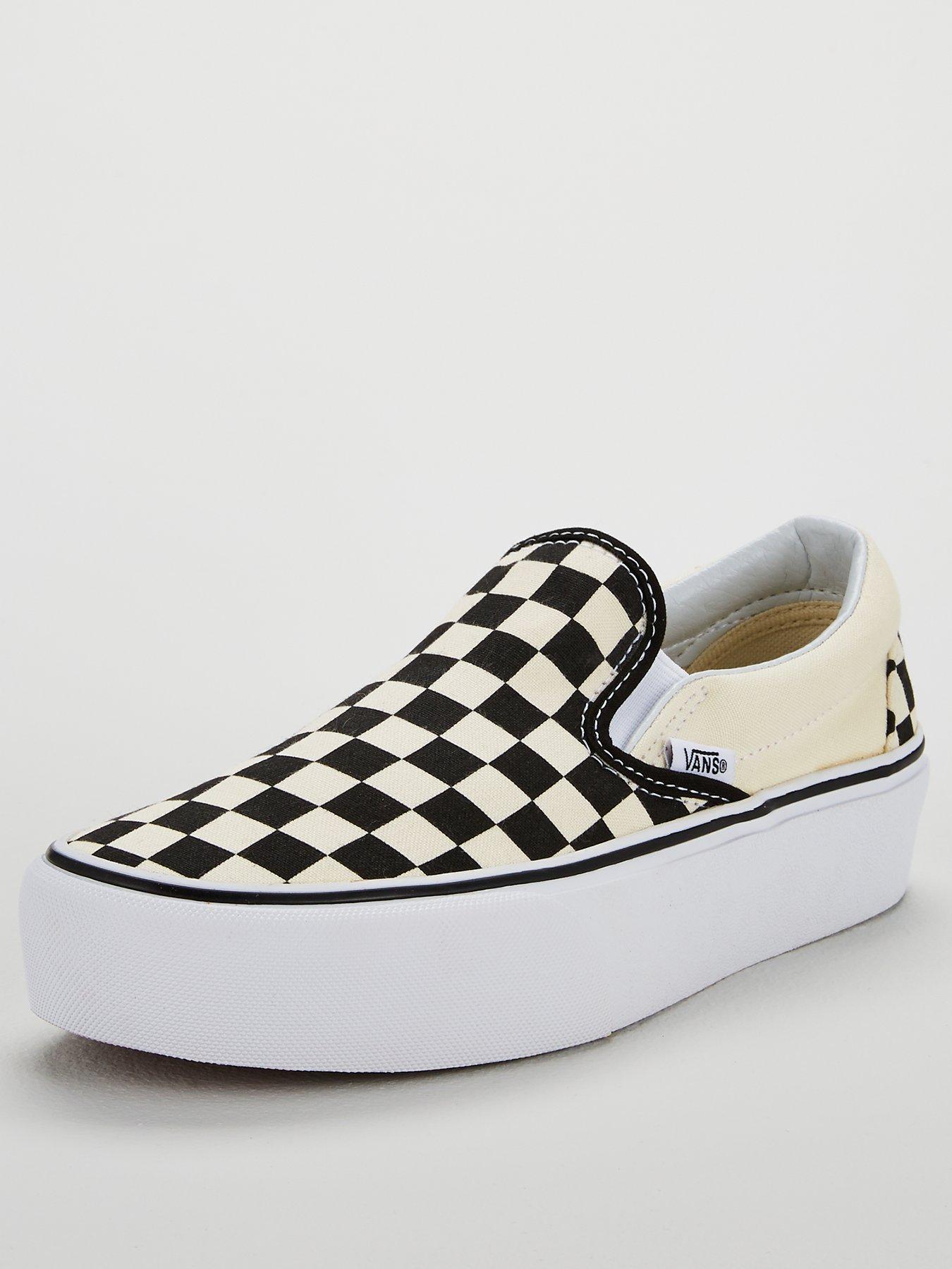 vans-womens-classic-slip-on-platform-trainers-blackwhite