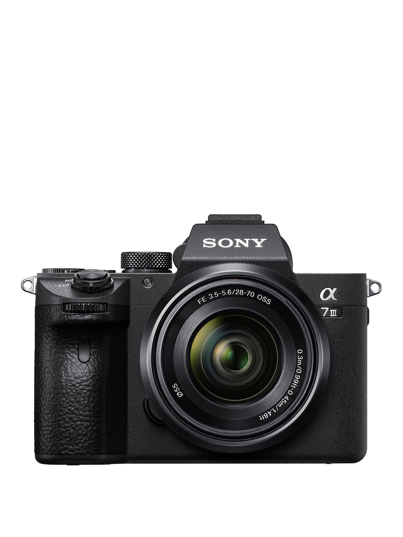undefined ILCE7M3KB.CEC a7 III Full-frame Mirrorless Camera (Body + 28-70mm Zoom Lens)