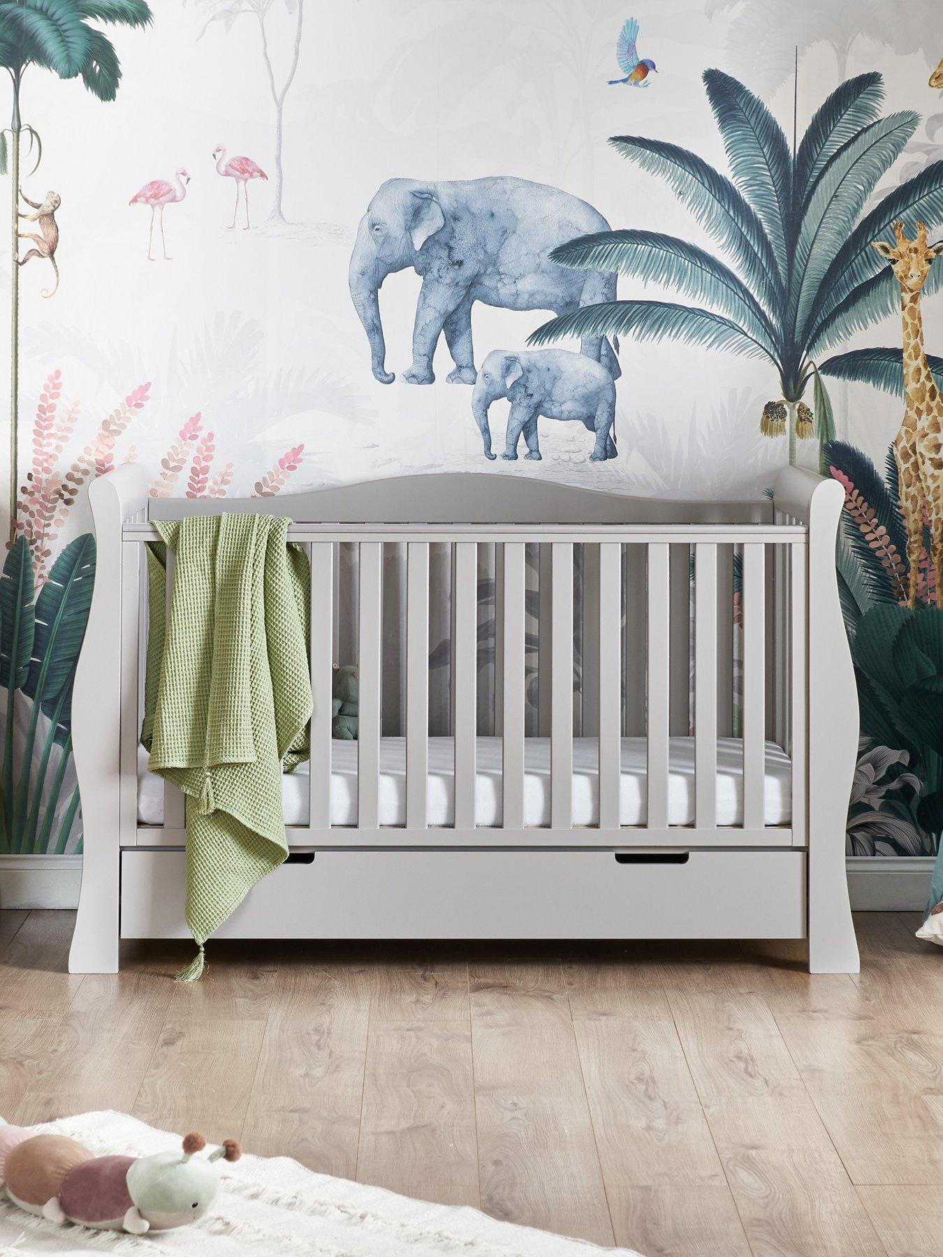 undefined Stamford Luxe Sleigh Cot Bed