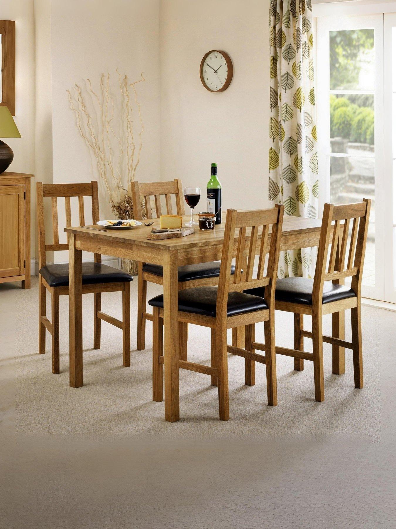 Julian Bowen Coxmoor 118 cm Solid Oak Dining Table + 4 Chairs