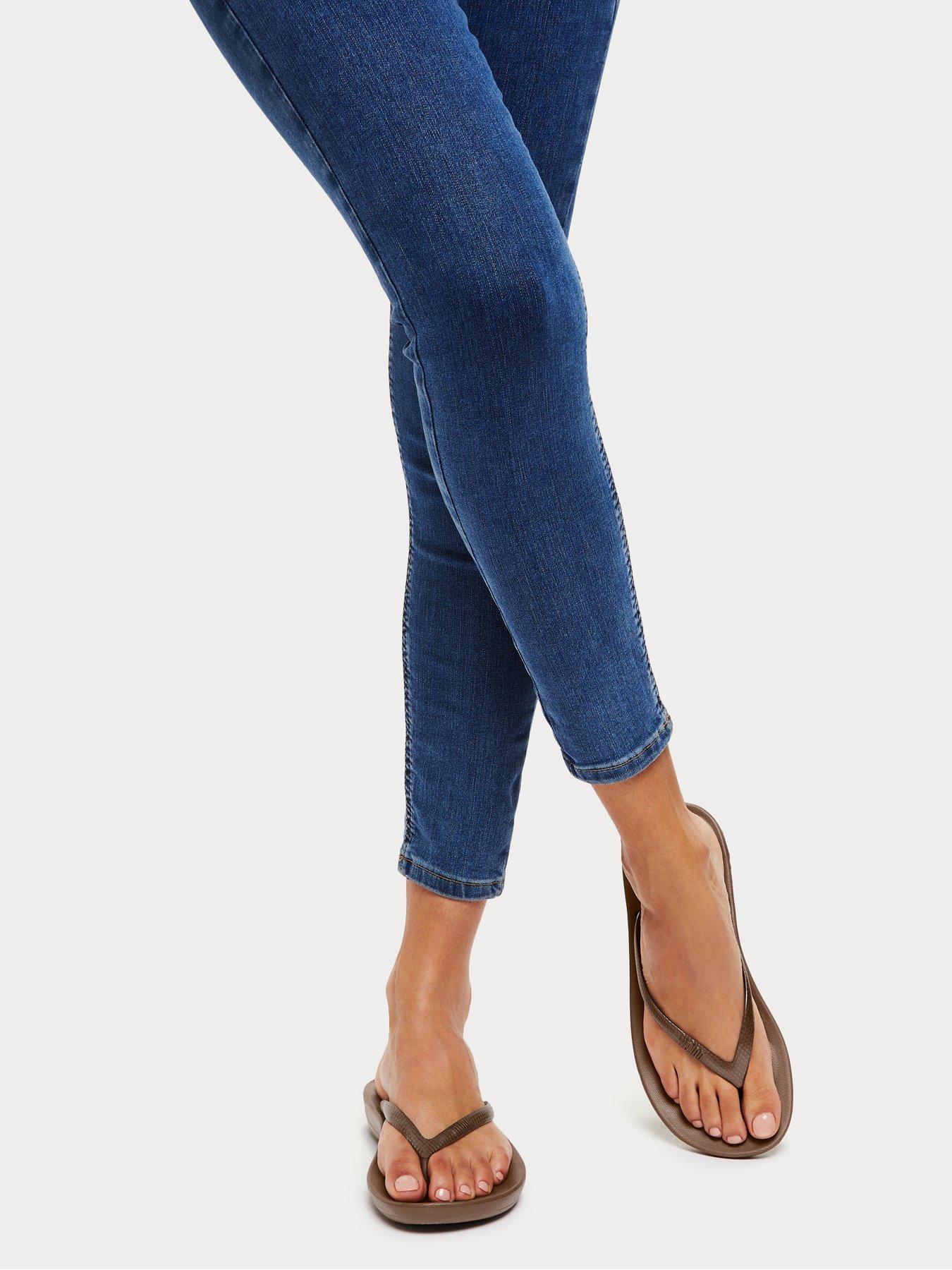 Image 5 of 5 of FitFlop Iqushion Ergonomic Toe Thong Flip Flop Shoes - Bronze