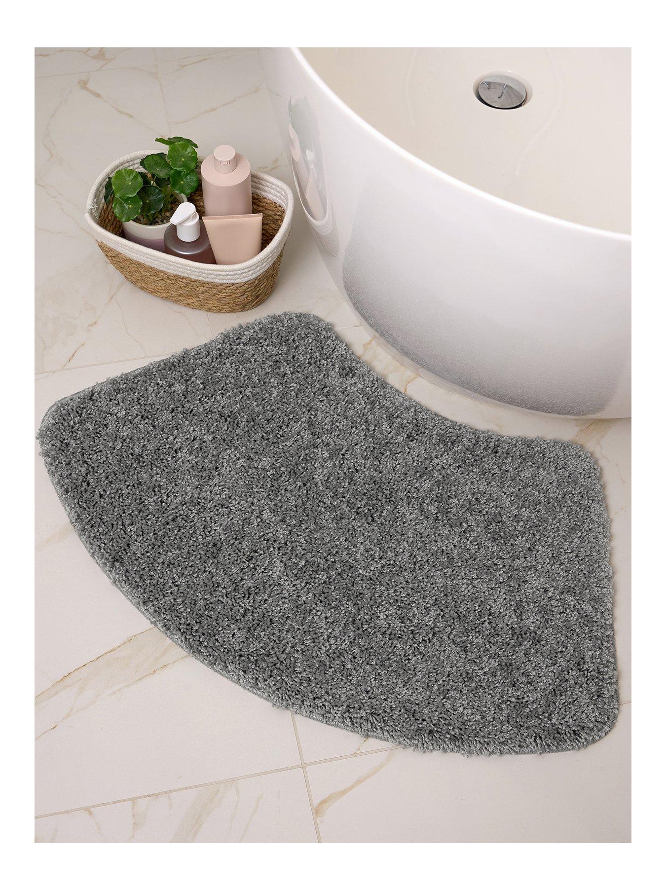the-very-collection-easy-care-stain-resistant-curved-bath-mat
