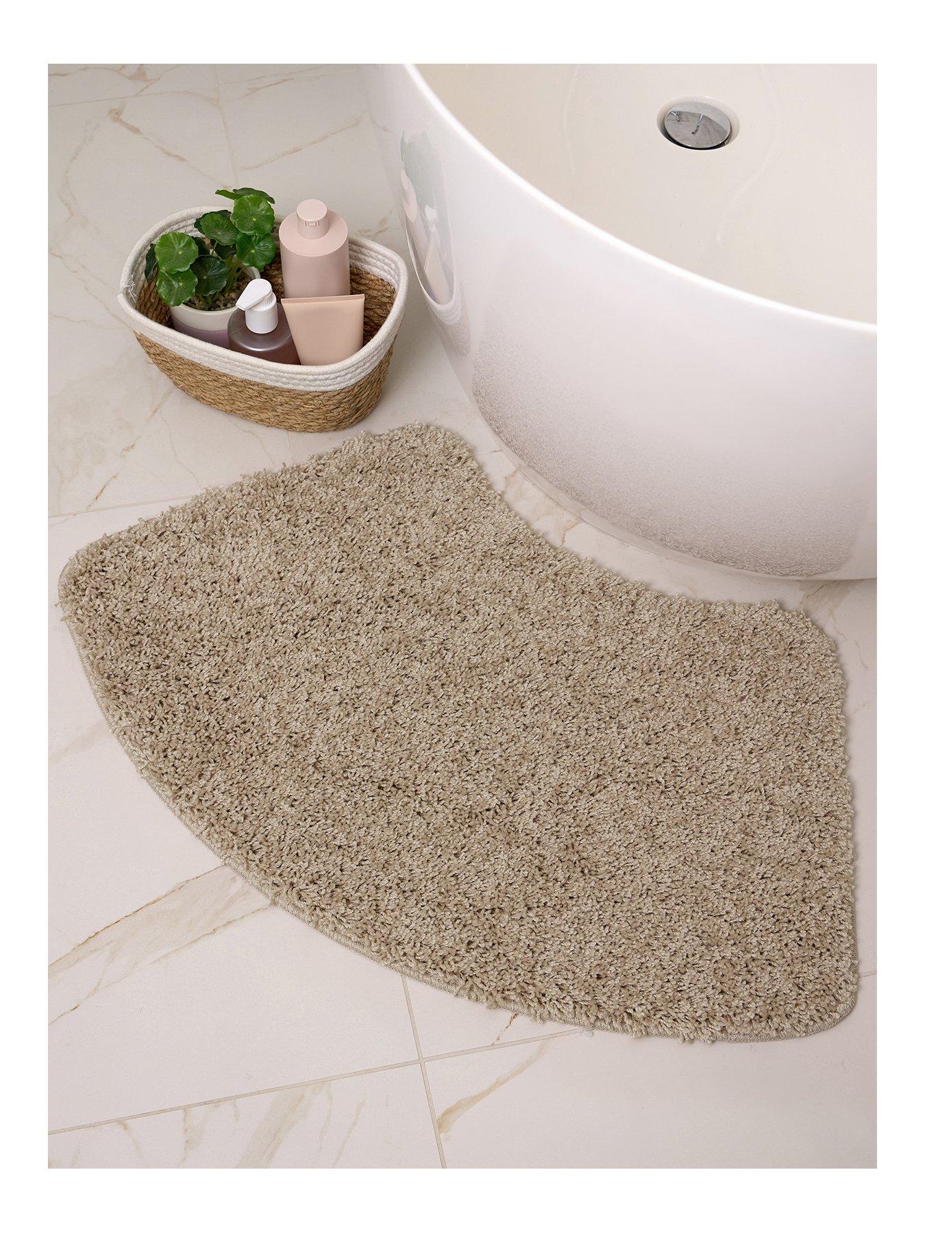 Very Home Easy Care Stain Resistant Curved Bath Mat