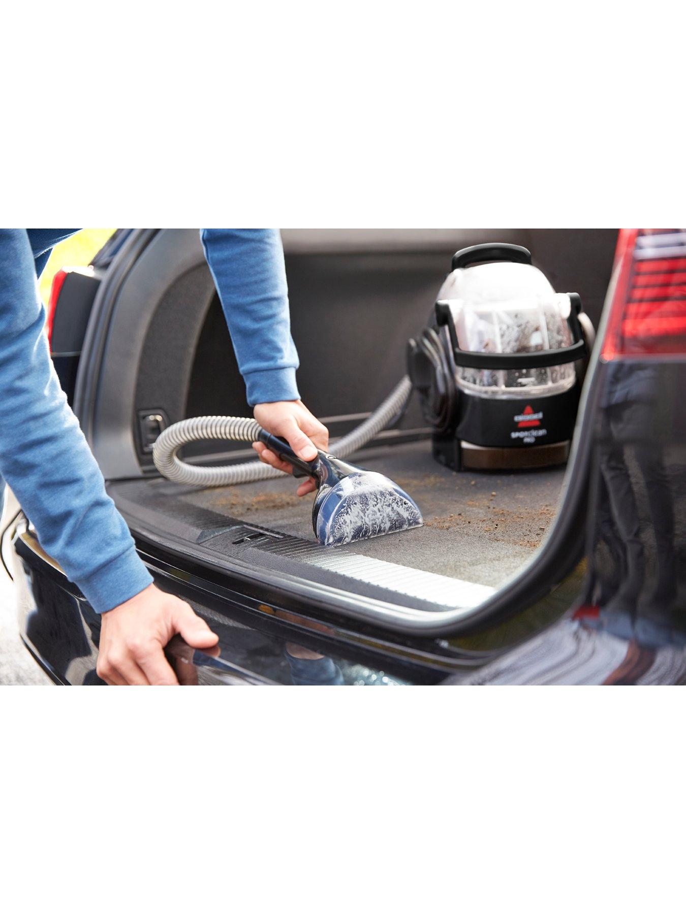 BISSELL Spot Clean Pro 1558E - Cleaning up mess in car 