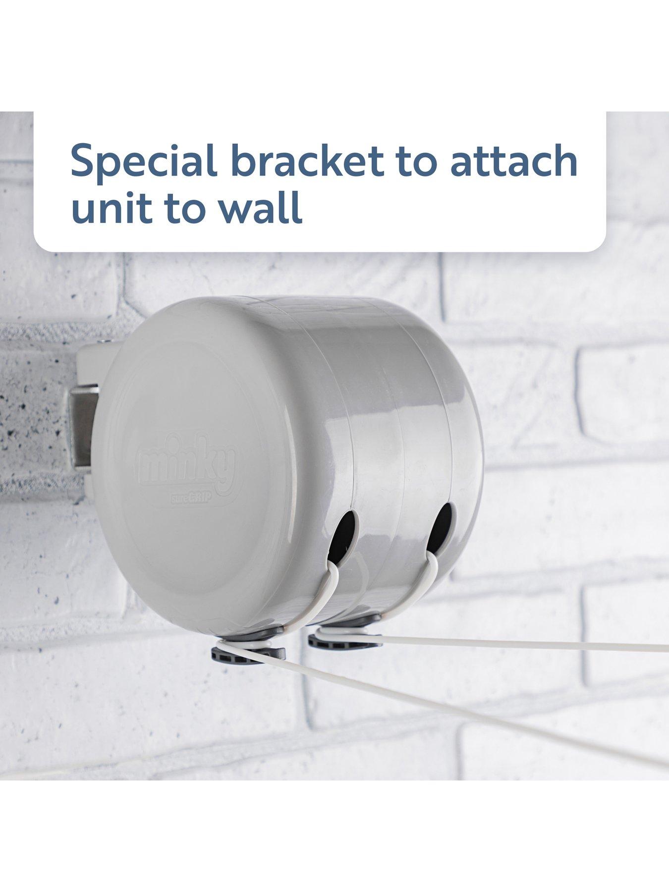 Image 5 of 7 of Minky Outdoor Retractable Reel Washing Line 30m
