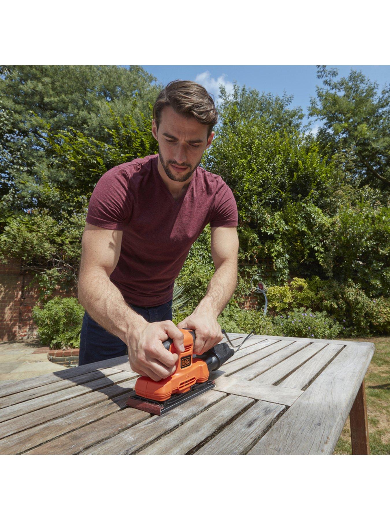 Image 3 of 6 of Black & Decker 150W 1/3 Sheet Sander BEW220-GB