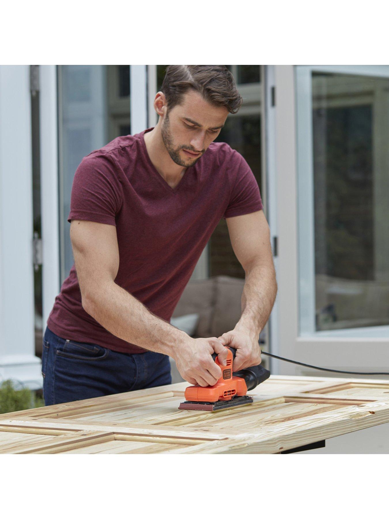 Image 4 of 6 of Black & Decker 150W 1/3 Sheet Sander BEW220-GB