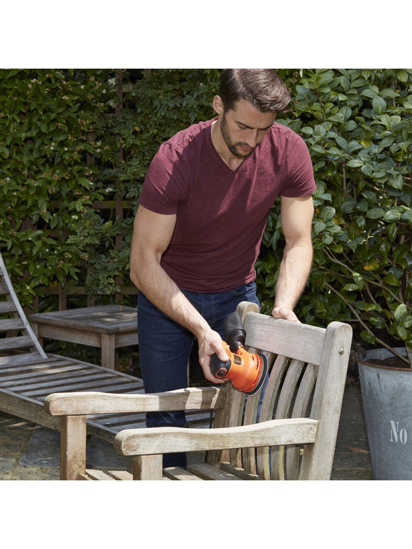 Image 3 of 7 of Black & Decker 230W Random Orbit Sander BEW210-GB