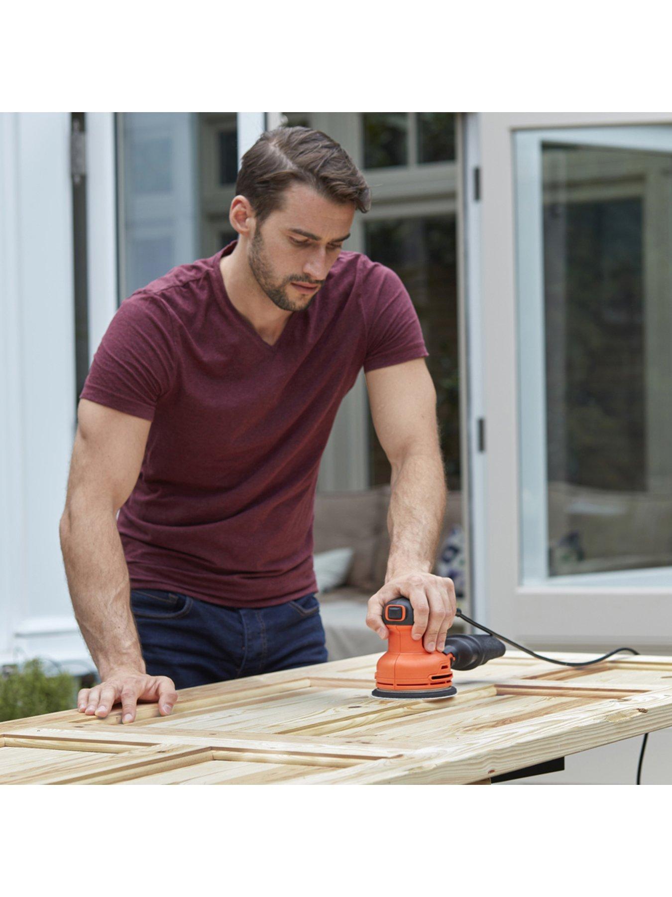 Image 4 of 7 of Black & Decker 230W Random Orbit Sander BEW210-GB