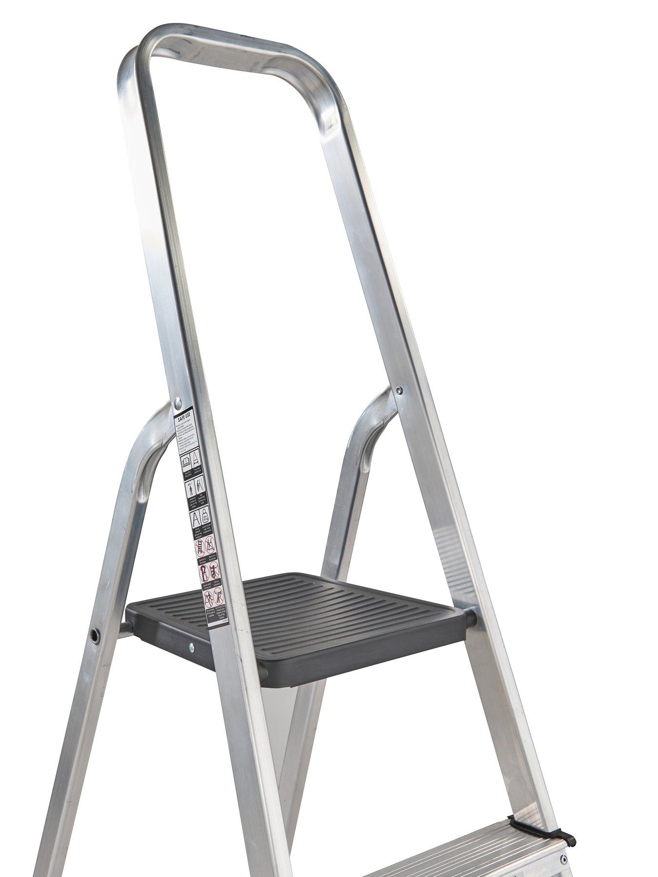 Image 6 of 6 of Werner 7 Tread Stepladder