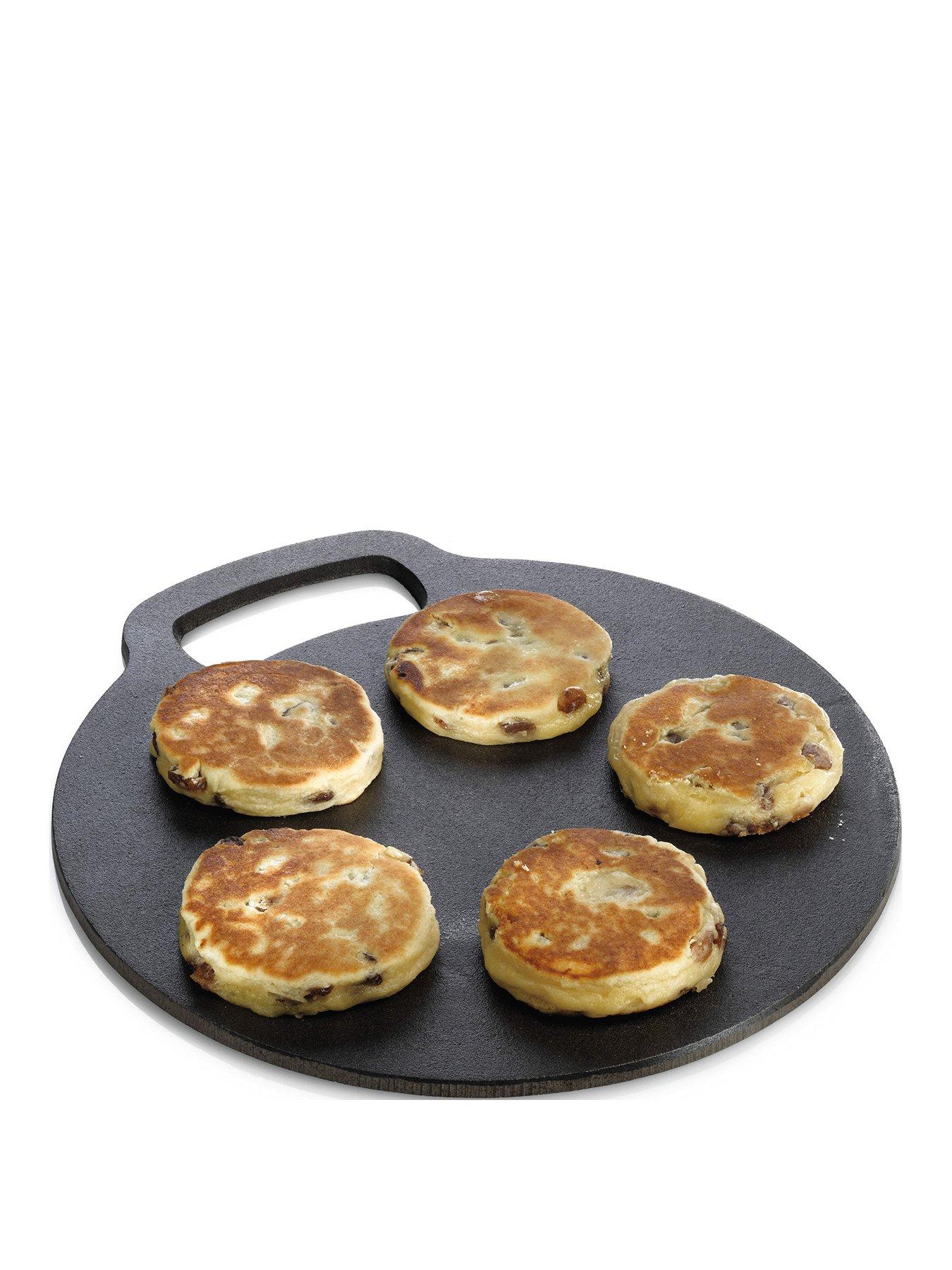 kitchencraft-round-cast-iron-baking-stonecooking-griddlefront