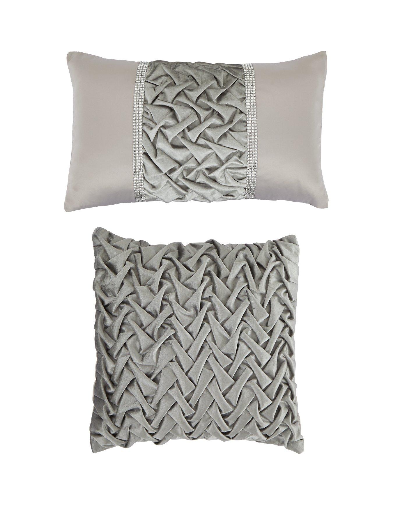 imogen-cushion-pairfront