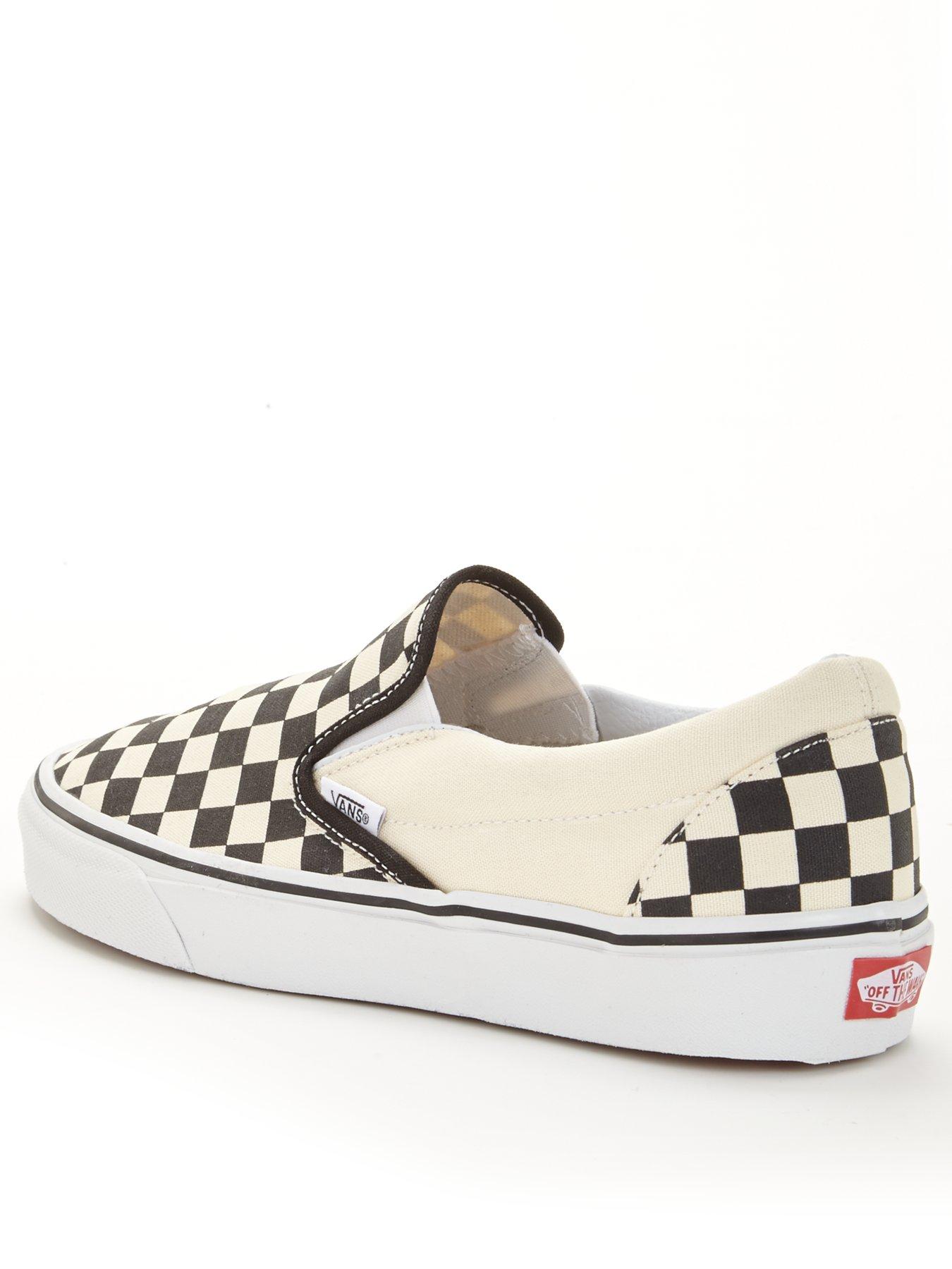 vans-womens-classic-slip-on-trainers-blackwhitestillFront