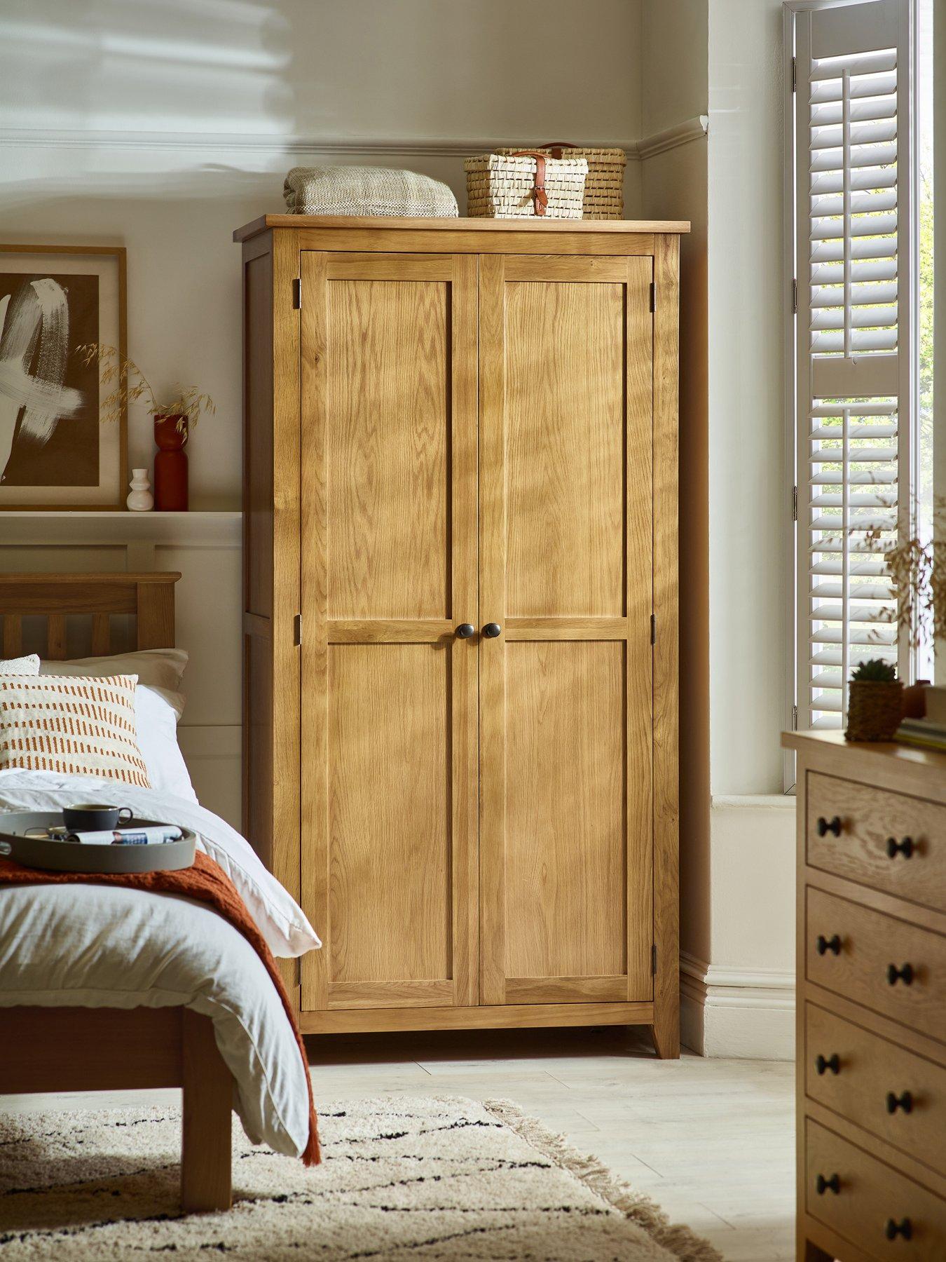 Julian Bowen Marlborough 2 Door Solid Oak/Oak Veneer Wardrobe