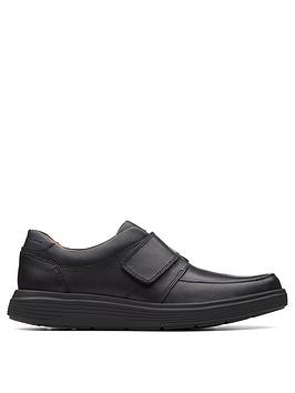 clarks-unnbspabode-strap-shoes-black
