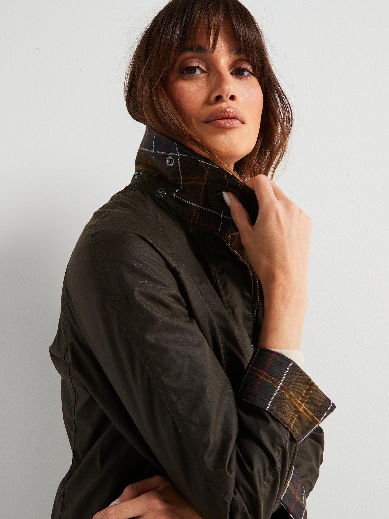 Image 5 of 5 of Barbour Classic Beadnell Wax Jacket