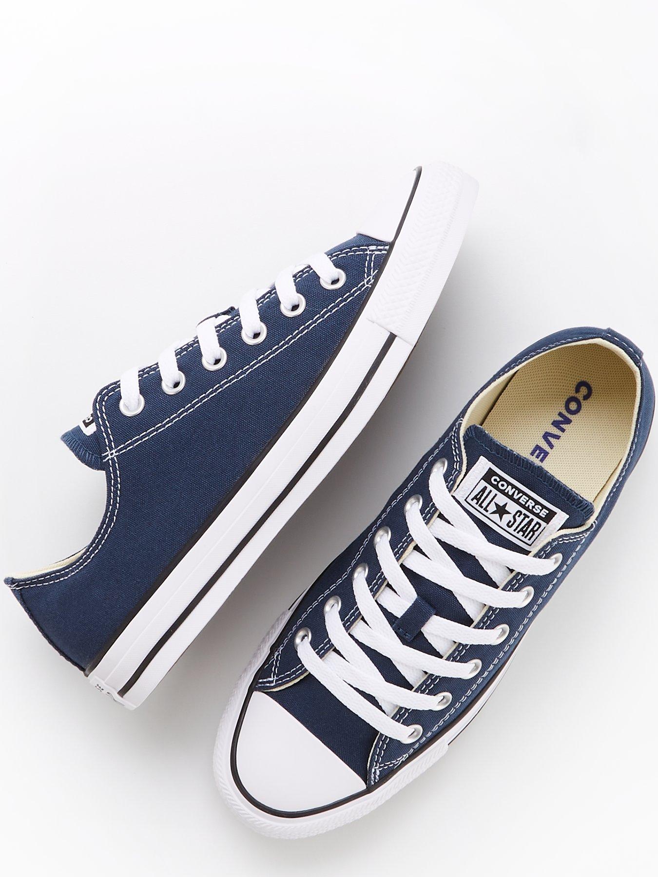 Converse bleu online navy